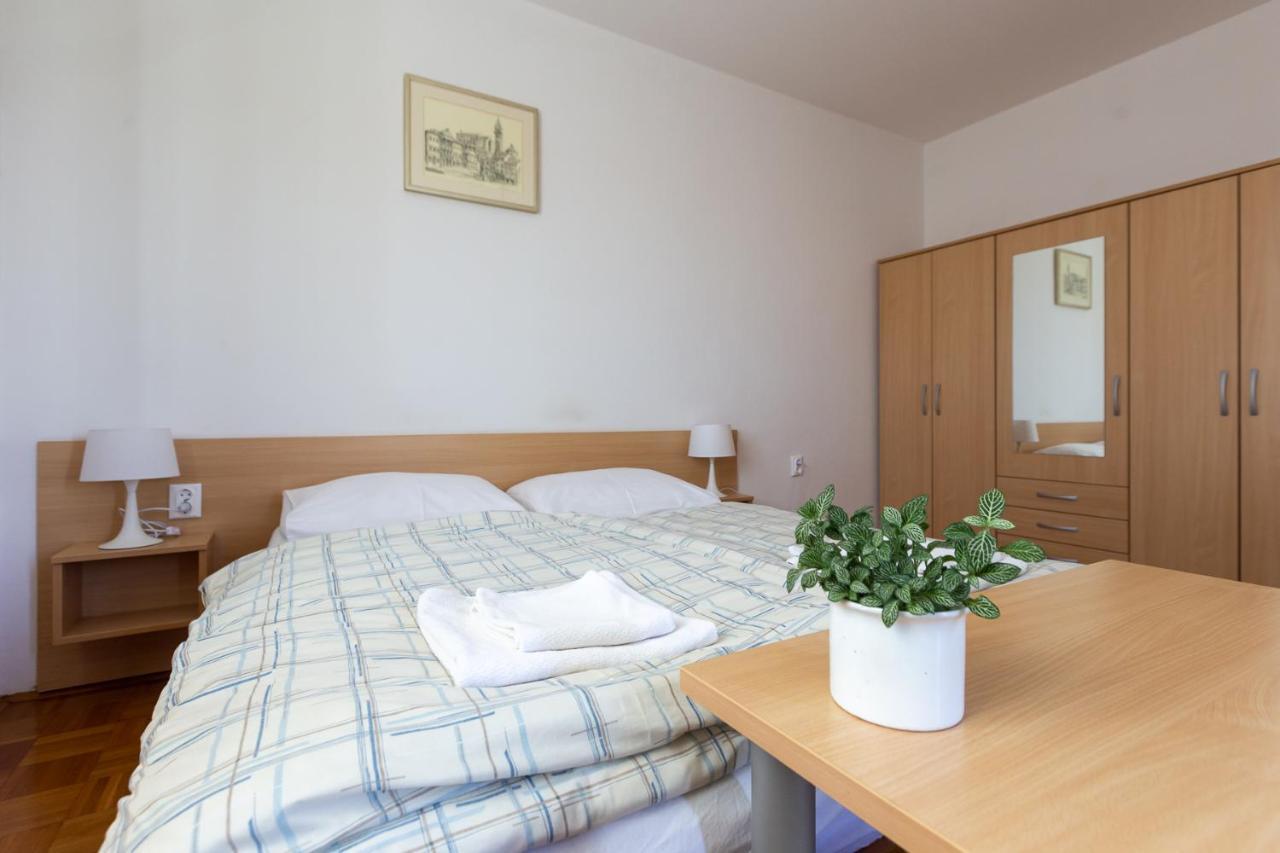 Apartments And Rooms Jeselnik Πορτορόζ Εξωτερικό φωτογραφία